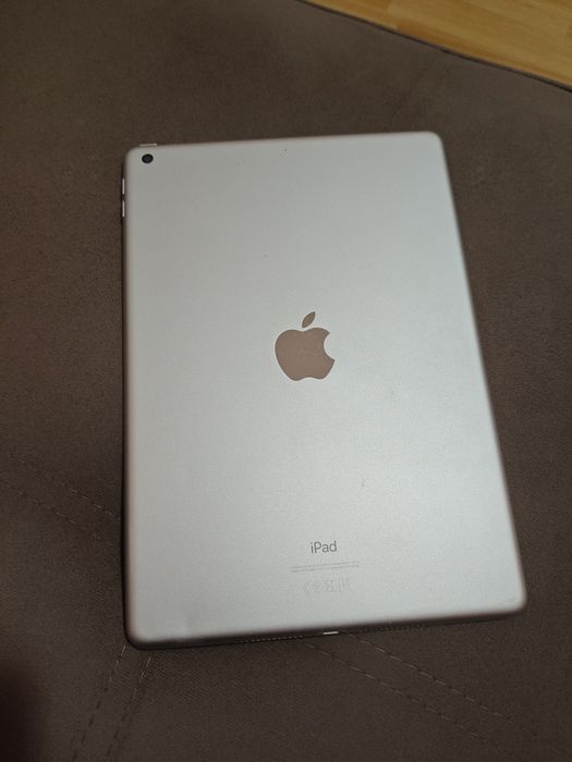 iPad 8th generation 2020 10.2" stare excelenta