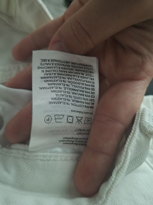 Pantaloni scurți albi H&M