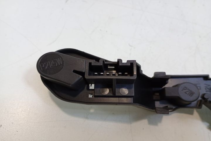 Soclu stanga spate break Toyota Avensis a 2-a generatie T25 (facelift