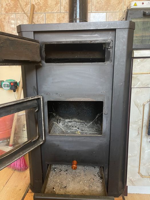 Печка Камина с водна Риза 20-25кw