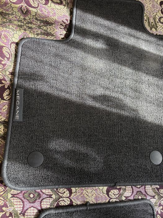 Стелки за Меган и клио оригинални