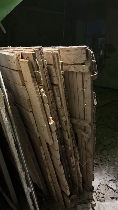Отдам доски на дрова