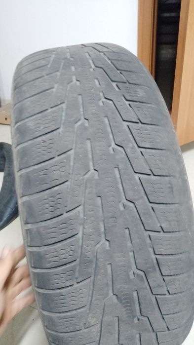 Продам покрышки легковой