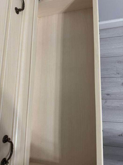 Комод продам срочно