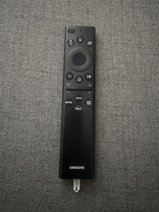 Оригинално смарт соларно  дистанционно Самсунг