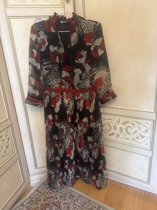 Продам женское платье