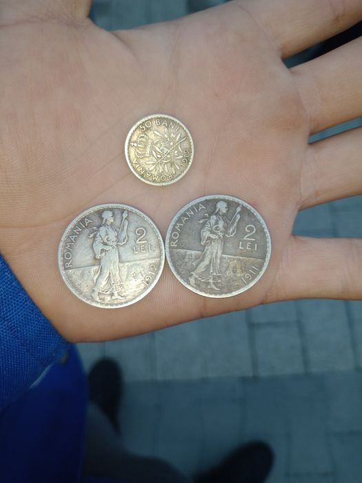 bănuți de colecție din argint