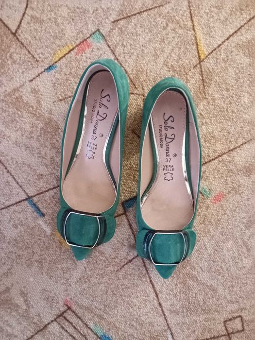 Pantofi cu toc marimea 37