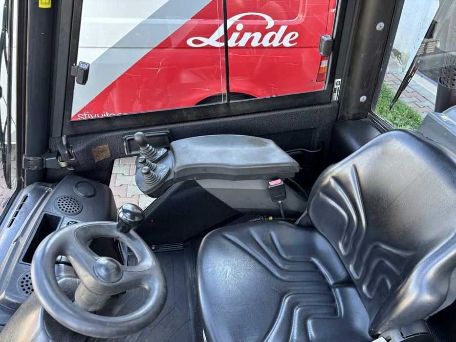 Stivuitor - Motostivuitor Linde H25T GPL An fabricație: 2009