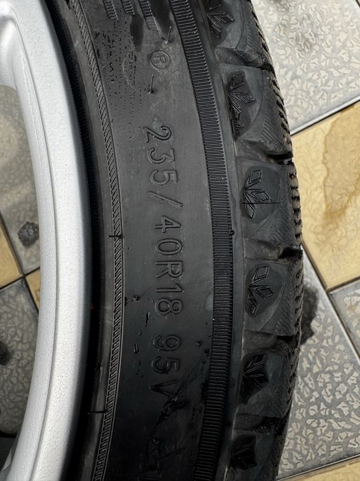 Мерседес AMG диски R18 с резиной