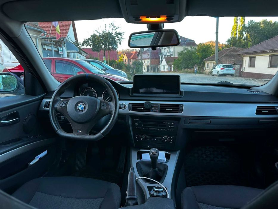 BMW Seria 320i E90 2006