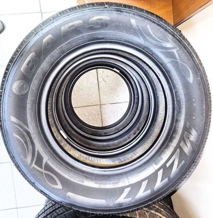 Шины  все сезонные кобальт и другие авто 205/65R15