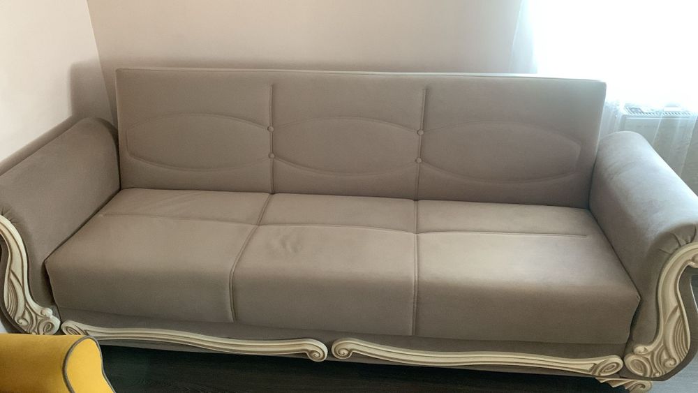 Vând canapea extensibilă 230x70