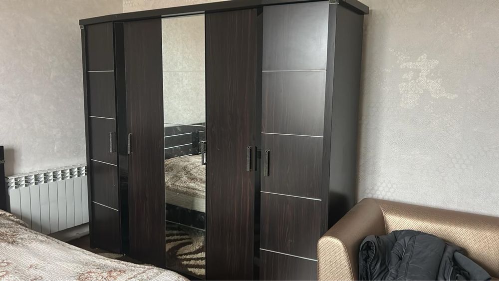 Спальный гарнитур