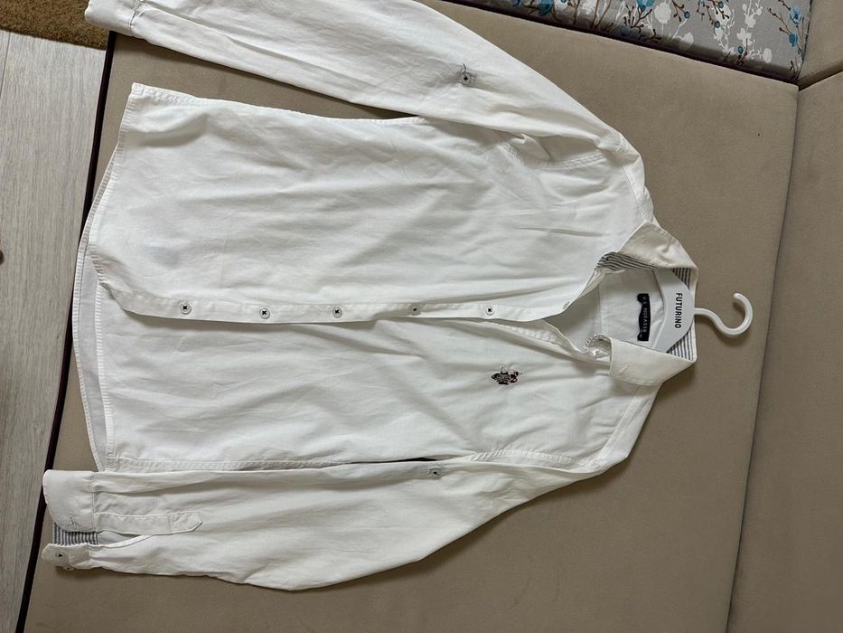 Срочно продам белые школьные рубашки мальчиковые