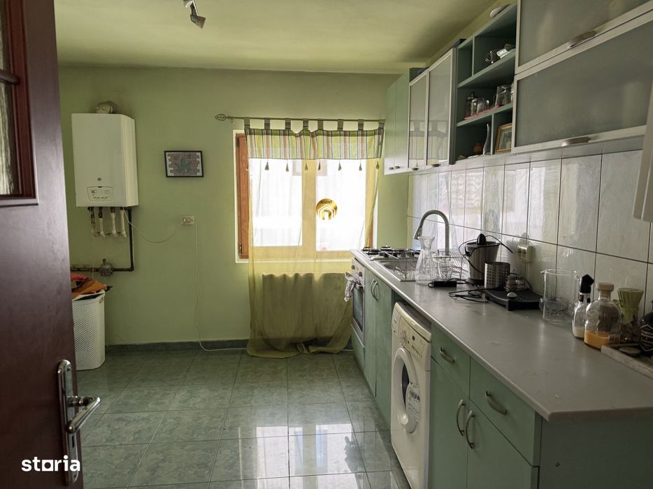 Casa de vanzare – 2 apartamente individuale | 6 camere | Strada Rah