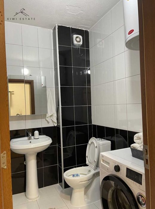 Дава се под наем Двустаен апартамент в София, Изгрев - 64 кв.м за 499 € - Снимка #2