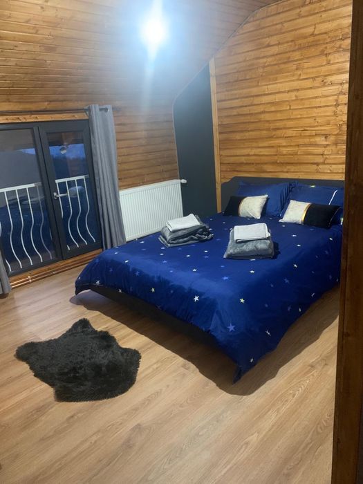 Cabană cu ciubar de inchiriat  Vila Fof  5 camere Prahova    ciubar Prahova