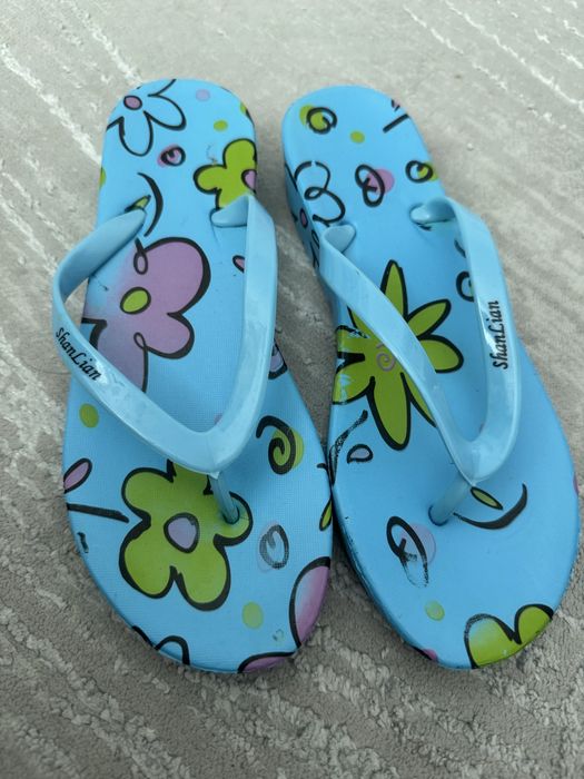 Дамски чехли за плаж