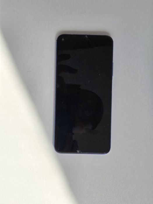 Vand Huawei Nova 5T si casti Huawei Buds Pro 2