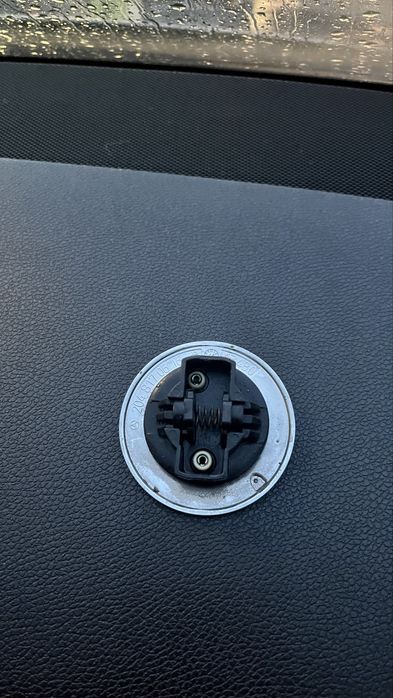 Емблема за преден капак w204