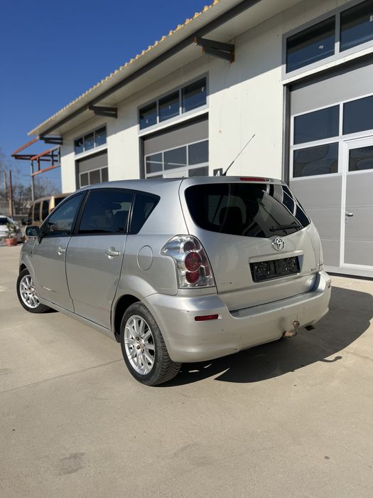 Toyota corolla verso D-cat на части