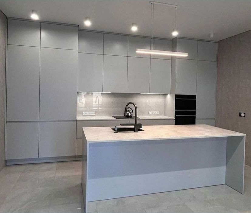 Кухонный мебел .