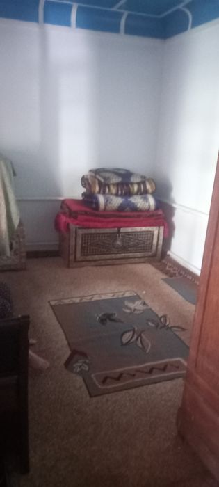 Uy sotiladi 4.25 sotk