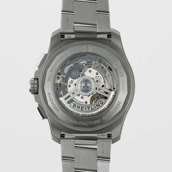 Breitling Super Avenger B01 Chronograph 46mm Titanium EB0148101C1E1