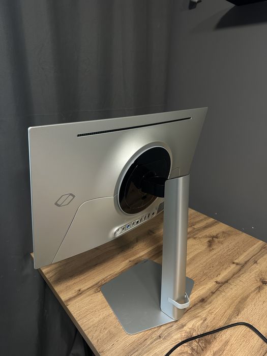 Монитор OLED 4K Samsung Odyssey G8