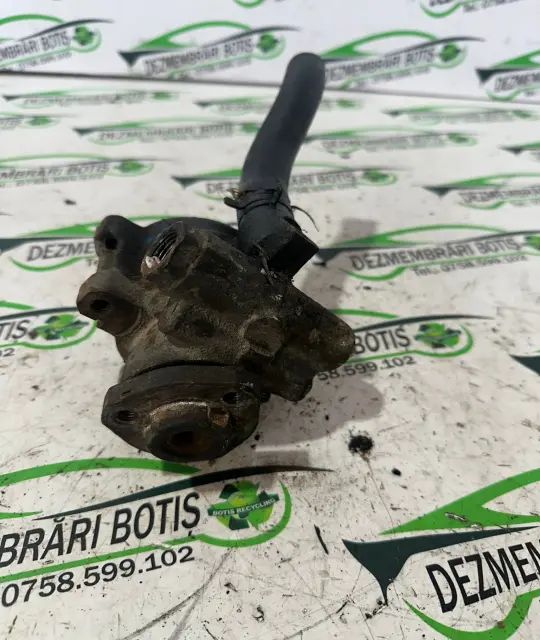 Pompa servodirectie mecanica Renault Clio 2000 1.4 MT (75 hp)