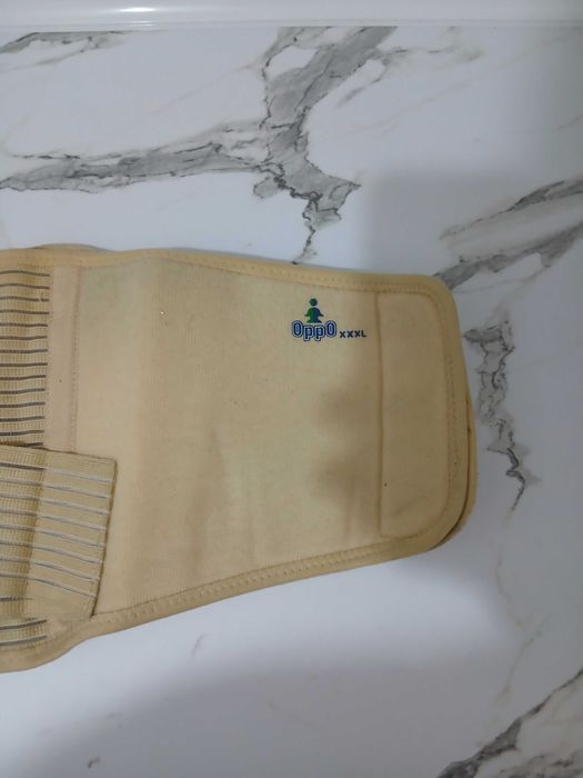 Ортопедичен колан за кръст.