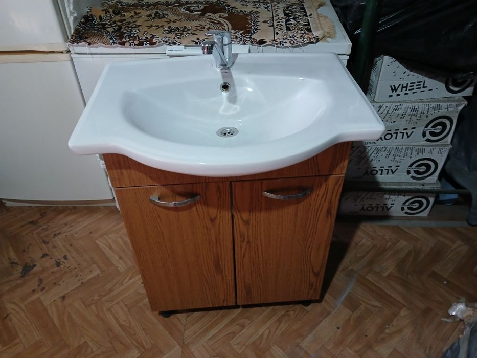 Chiuvetă baie cu mască