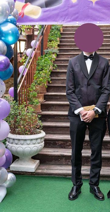 Официален мъжки костюм