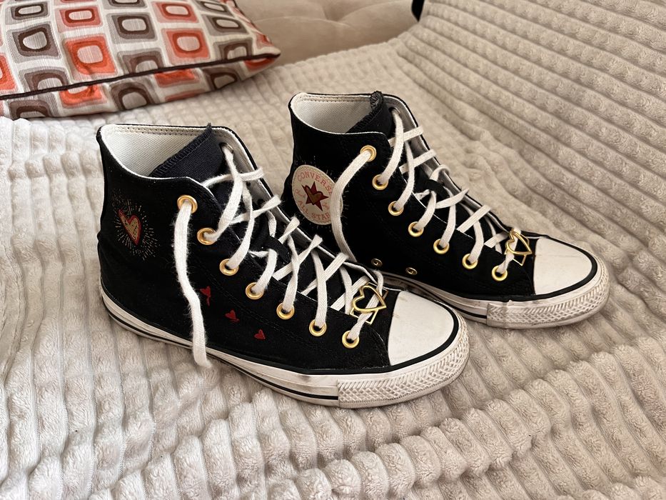 Adidasi Converse Valentine's day