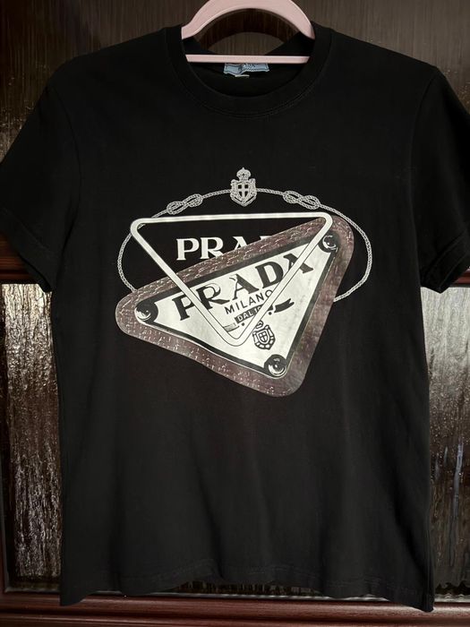 Vand tricou prada