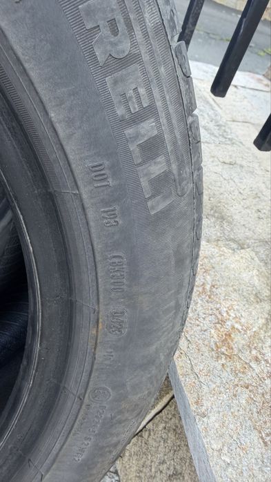 245/45/17 летни гуми в добро състояние  Pireli