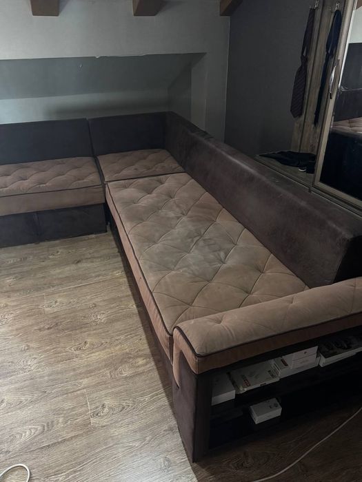Угловой складывающий диван