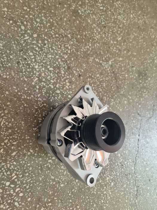 Alternator nou John Deere