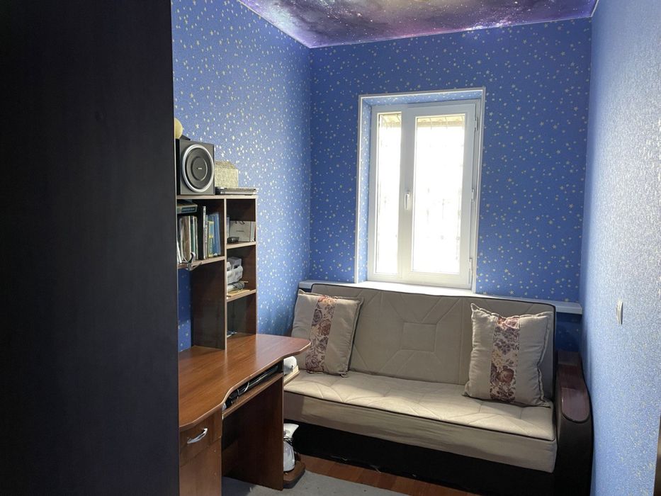 Продается 3ком на Башлыке массив Вся мебель и техника остаеться