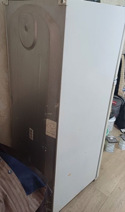 Продам Холодильник LG