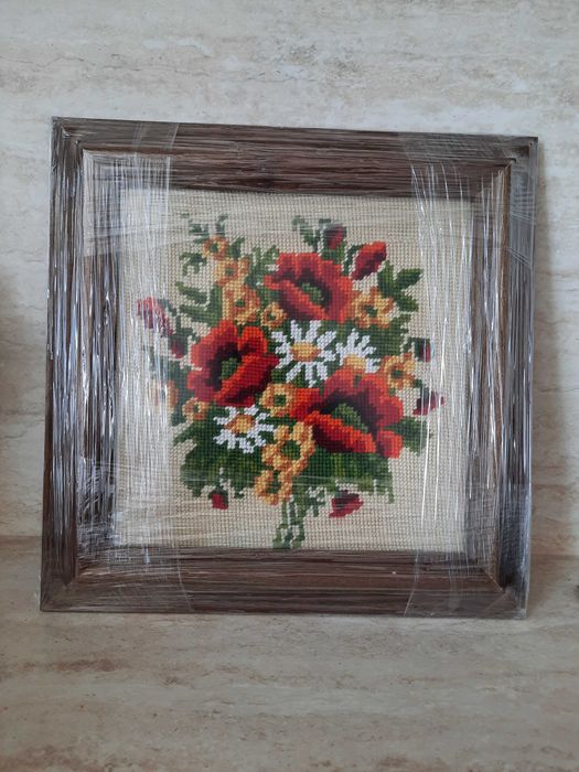 Гоблен с дървена рамка