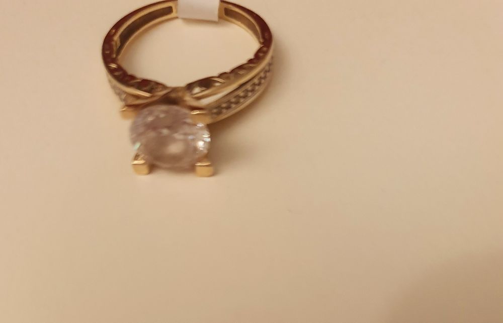 Inel de logodna nou din aur 3.27 grame.