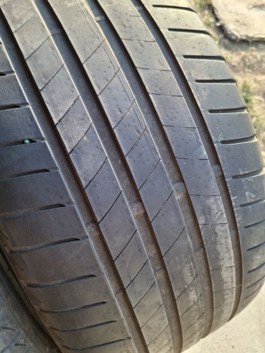 2 Anvelope de vară 255 40 r18 Bridgestone