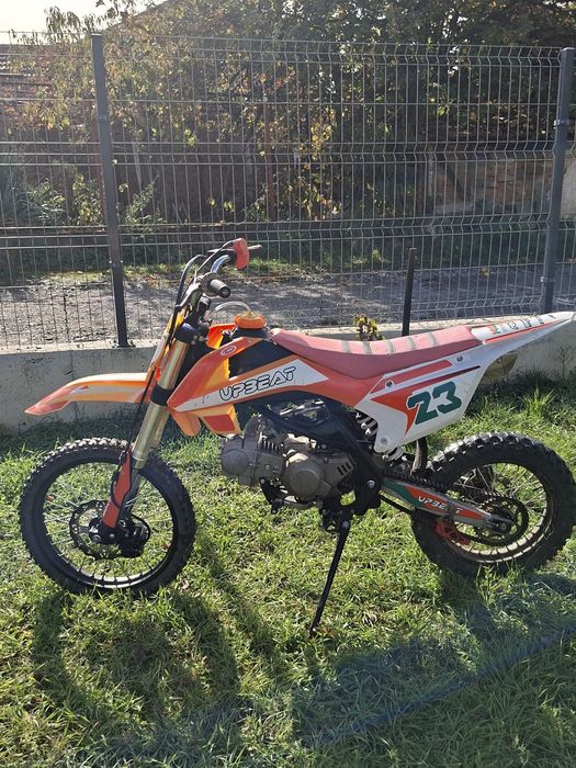 Продавам кросов мотор