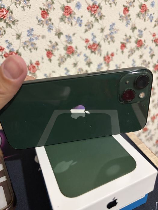 Продам iphone 13 128GB
