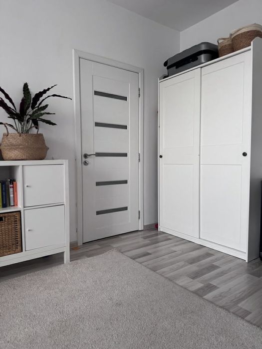 Vand apartament 2 camere Rosu/ Crinului