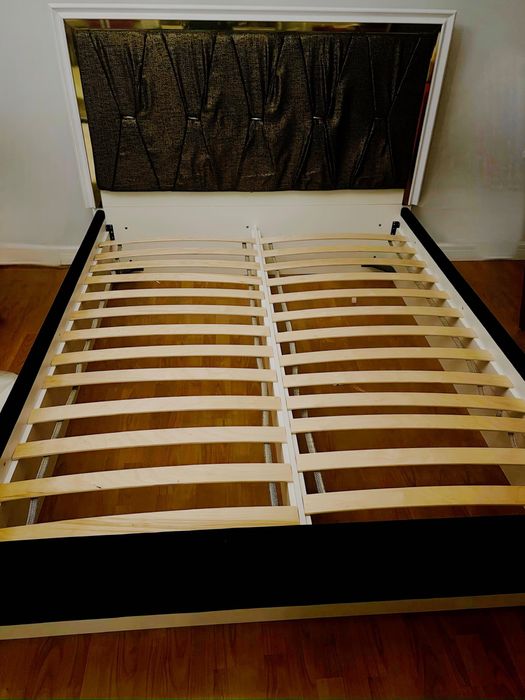 Кровать двуспальная