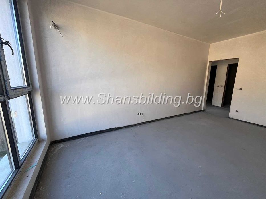 Продава се Тристаен апартамент в Карлово - 92 кв.м за 1190 €/кв.м - Снимка #2