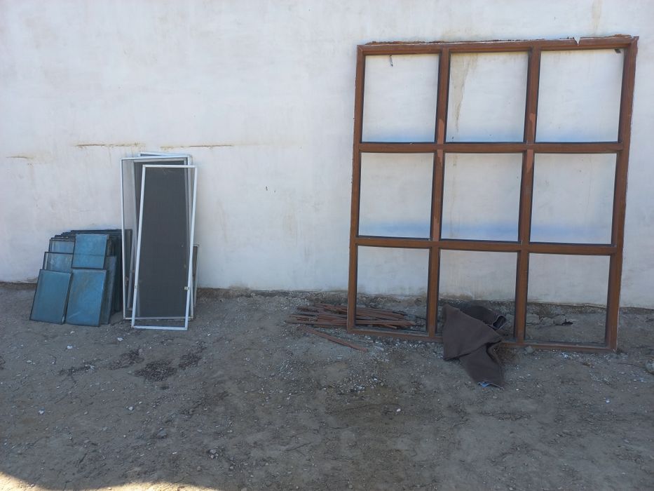 Пластик терезе тегін